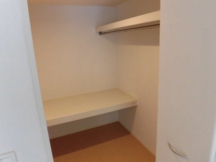 プルニエ Ａ棟（平間町） 収納