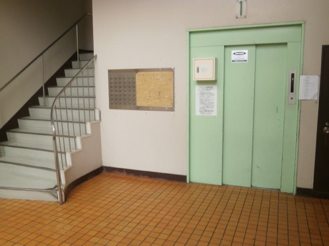 滑石七福ビル（滑石1丁目） エントランス