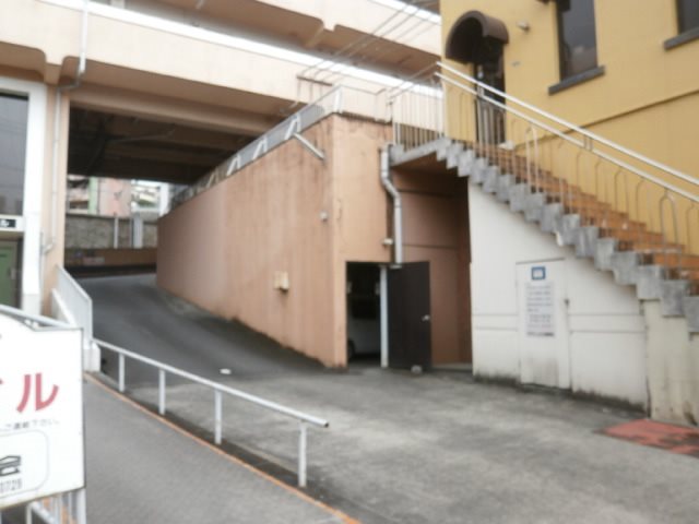 滑石七福ビル（滑石1丁目） 駐車場