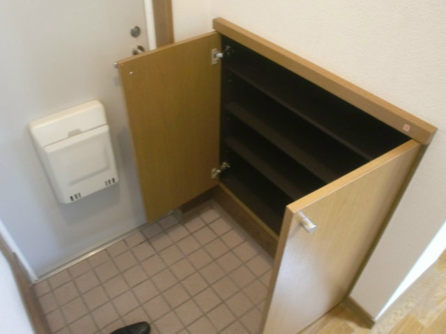 コスミハイツ 玄関