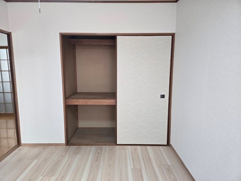 栄隆ハウス 収納