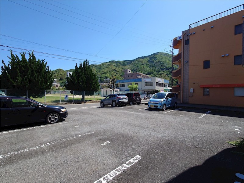 ハイツ河浪 駐車場