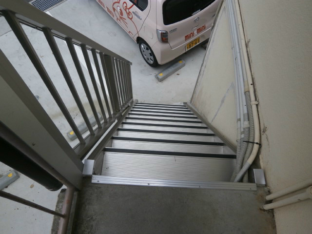 相川アパート 玄関