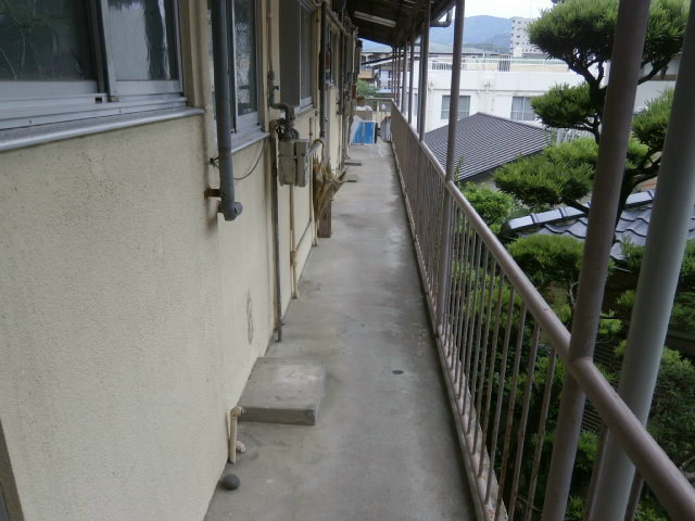 相川アパート 玄関