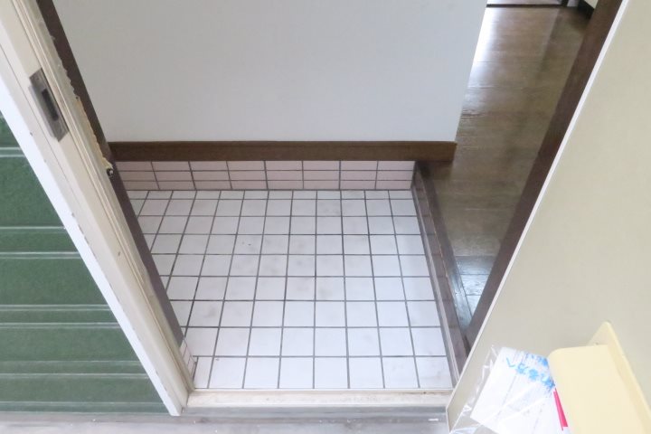 グリーンアパート　くすのき 玄関