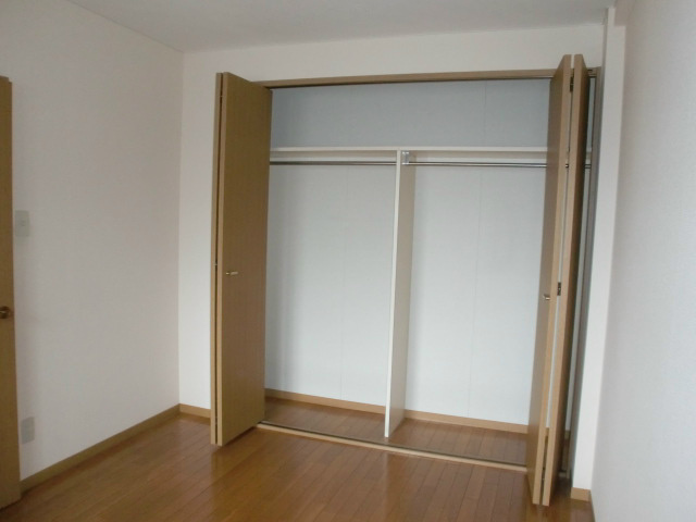 ラポール青山（青山町） 収納