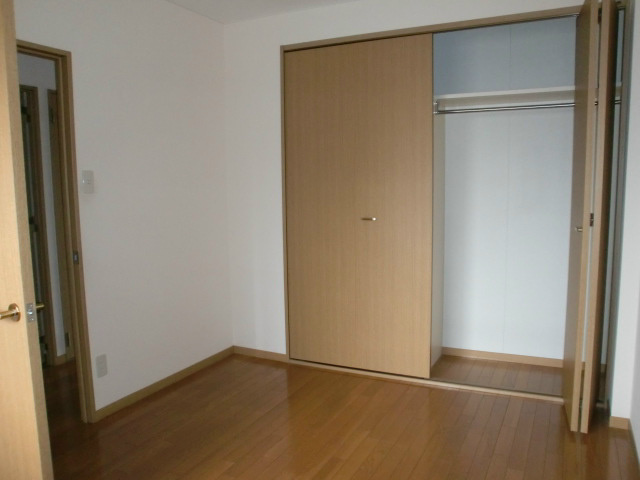 ラポール青山（青山町） 収納