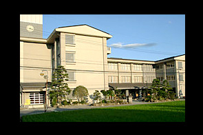 ラポール青山（青山町） 中学校