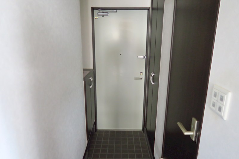 ネクスト賑町 玄関