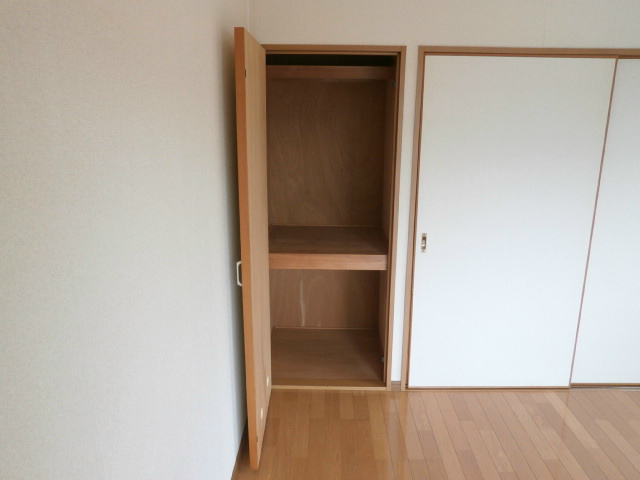テラス辰（稲佐町） 収納