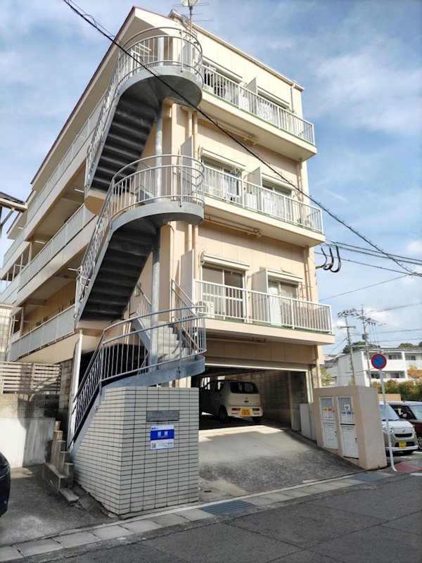 クイーンパレス橋口町  外観