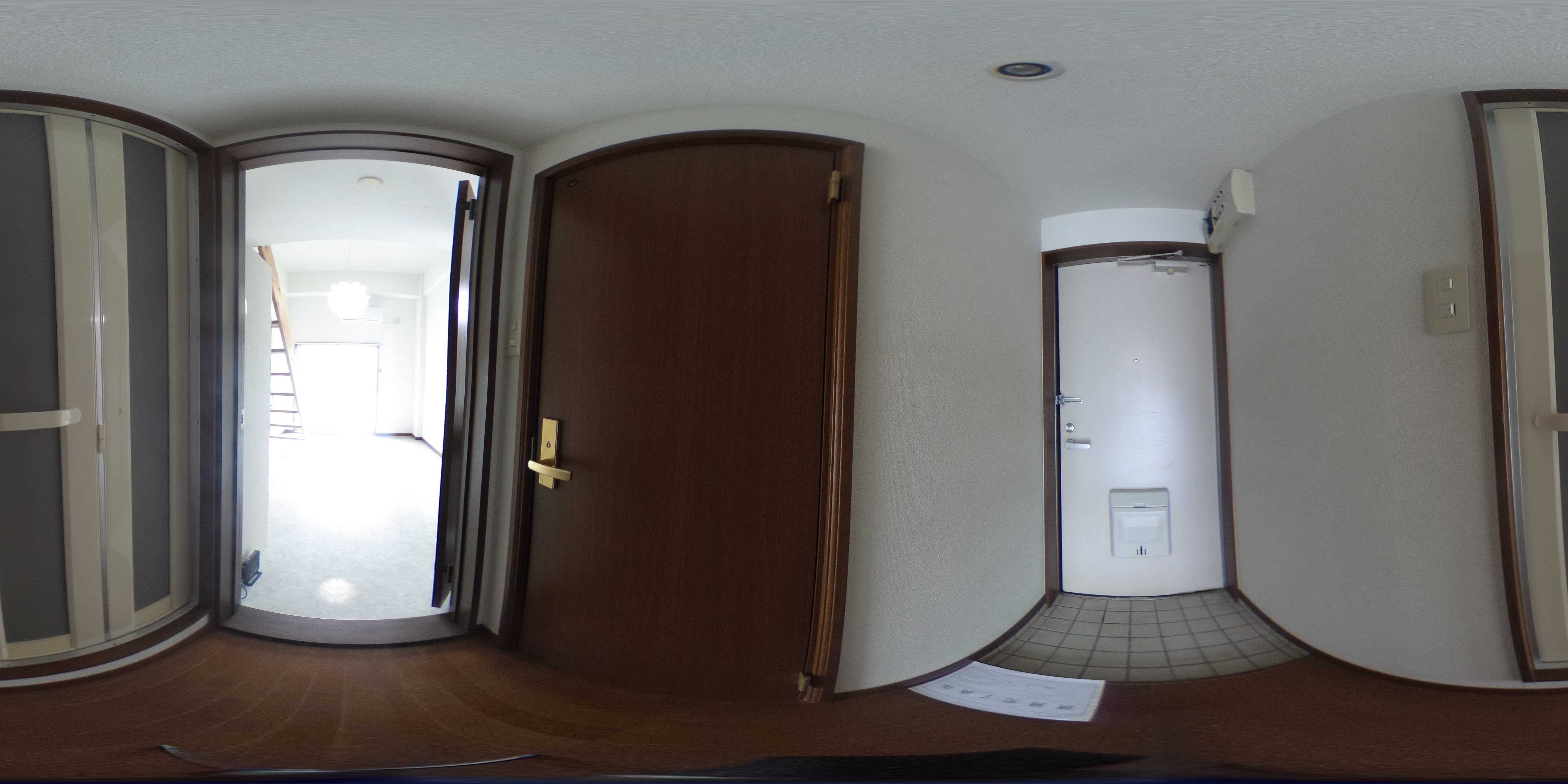 クイーンパレス橋口町  玄関