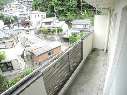 椿谷ビル（稲佐町） ベランダ