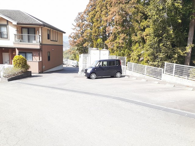 エクセル彩が丘Ⅱ 駐車場