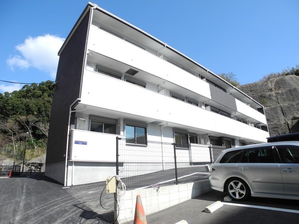 MODERN PALAZZO J-BLUE(小菅町) 外観