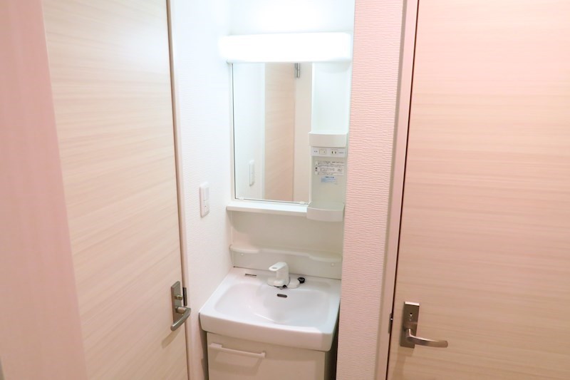 MODERN PALAZZO J-BLUE（小菅町） 洗面所