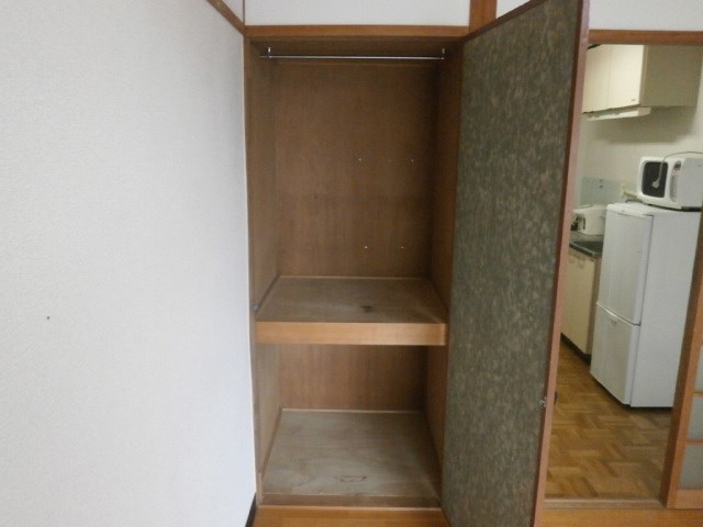 鳴滝ビル 収納