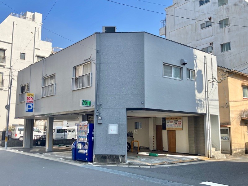 U-BOX岩川 外観