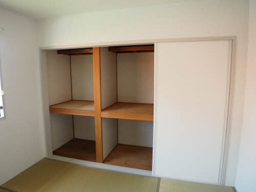 エスポワール吉田A棟 収納