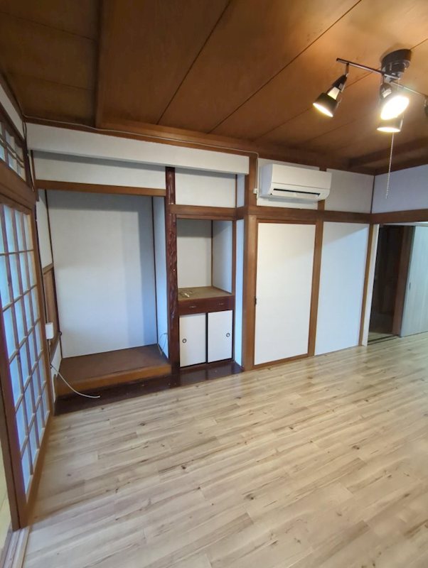 稲佐町貸家 収納