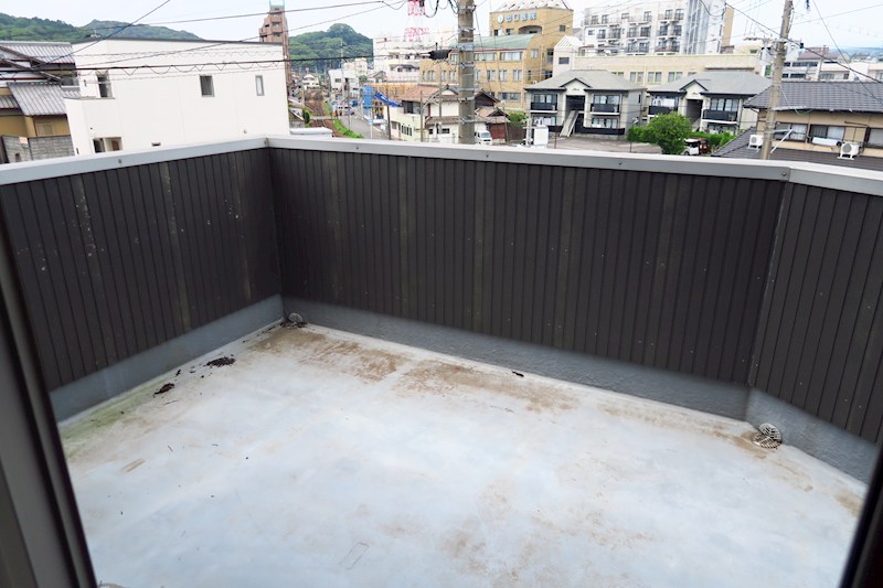 上野町戸建 ベランダ