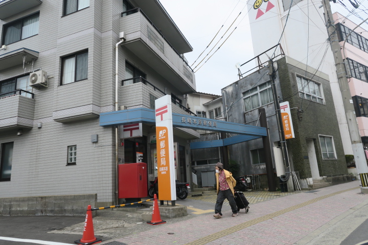 シャーメゾン上野 郵便局