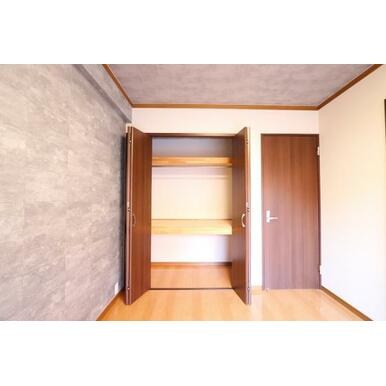 サントスビル 収納