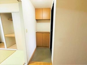 バリュージュRYO　B棟 玄関