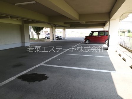 第二祥栄ビル 駐車場