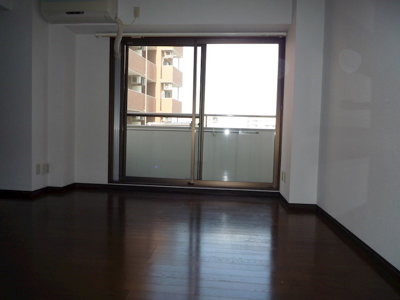 ラポール本蓮沼駅前 リビング