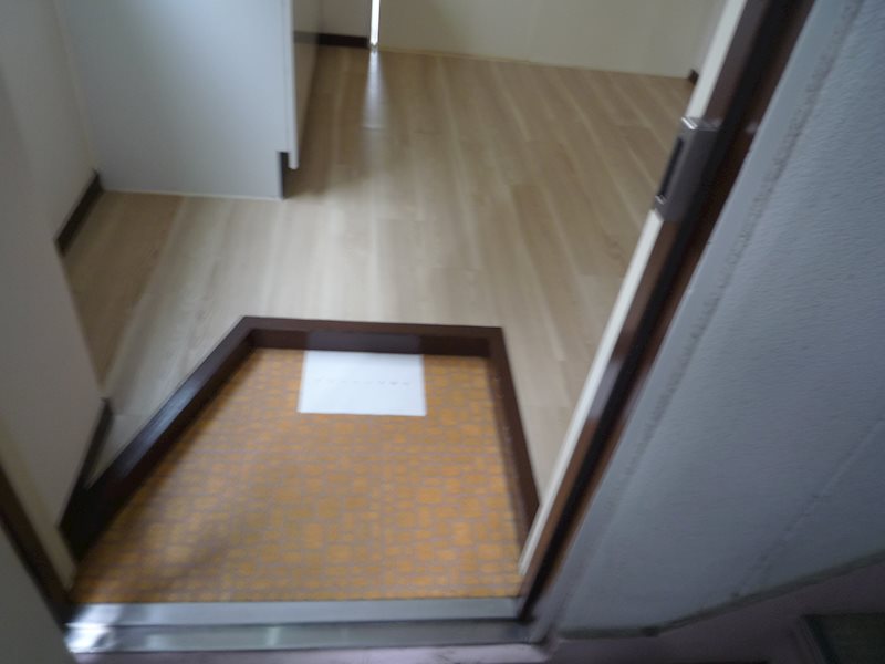 グローブビル早稲田 玄関