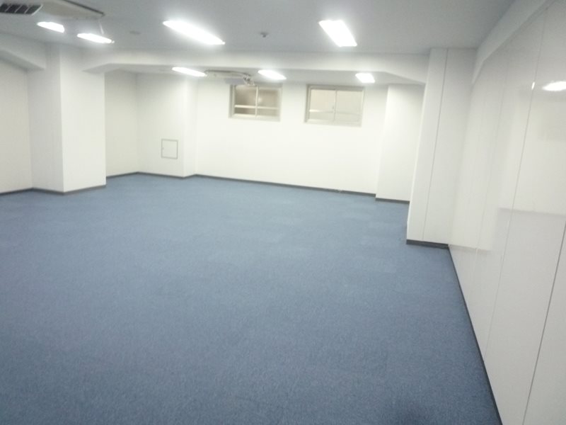 同栄新宿ビル リビング