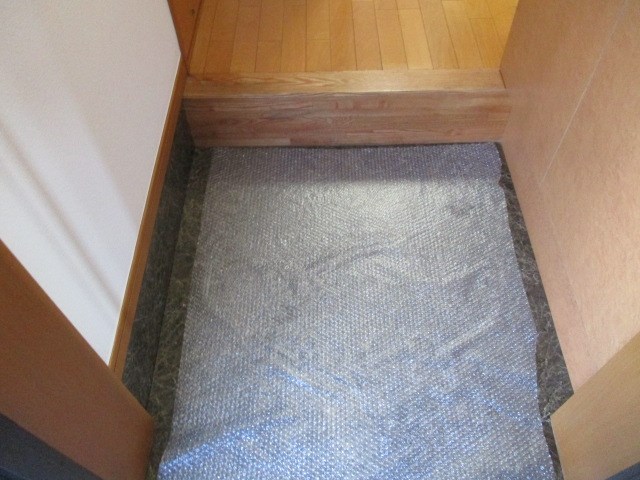 TKフラッツ草加 玄関