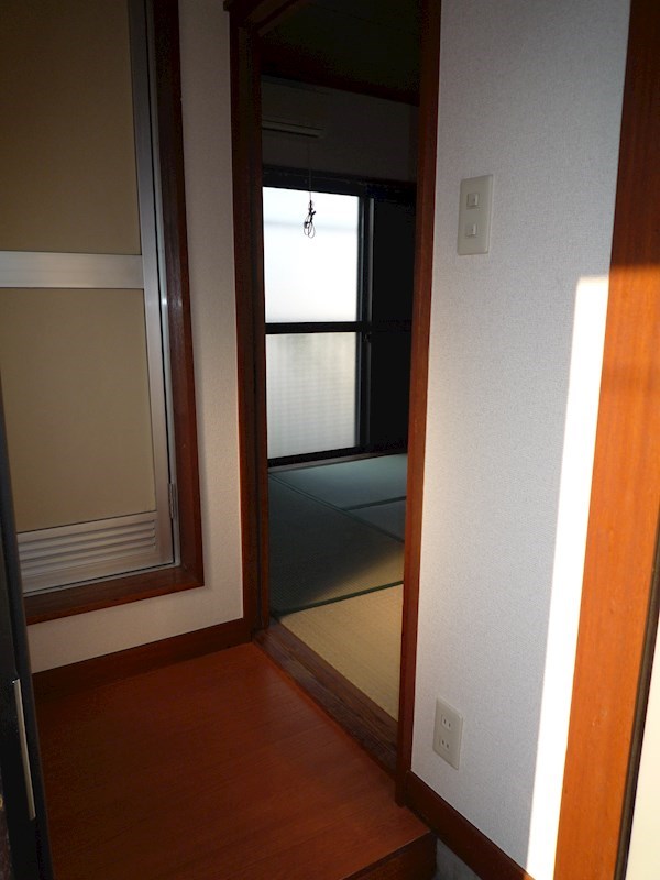 トップアイランドD 玄関