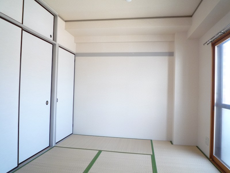 サンハイム原木中山 ベッドルーム