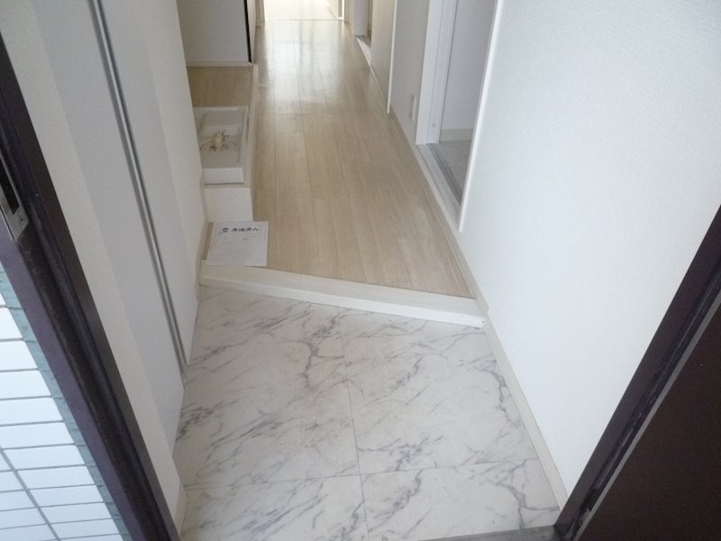 グローブレジデンス蒲田 玄関