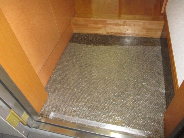 TKフラッツ草加 玄関