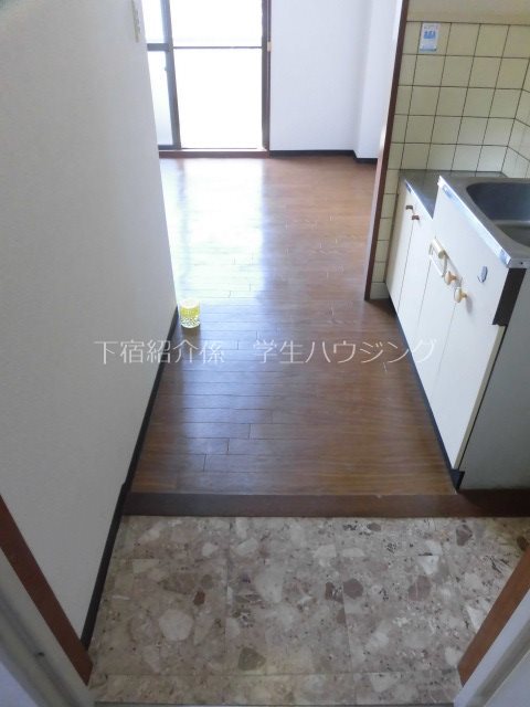 川上マンション 玄関