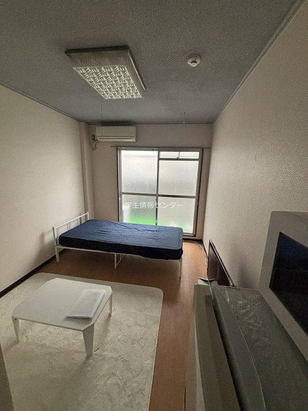 ロイヤルハイツ上賀茂 玄関