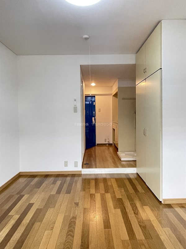 ニケンカン ベッドルーム