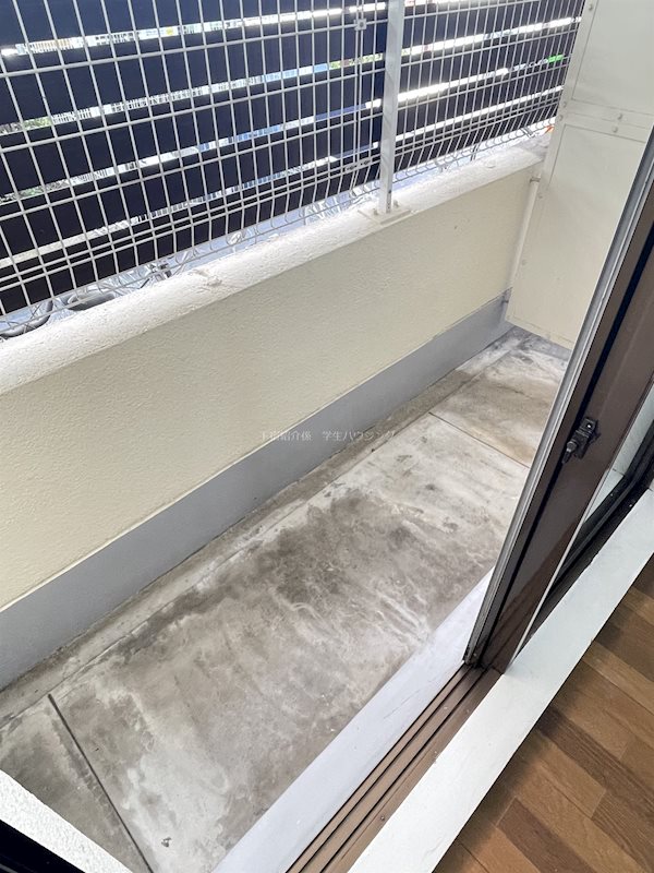 ニケンカン ベランダ