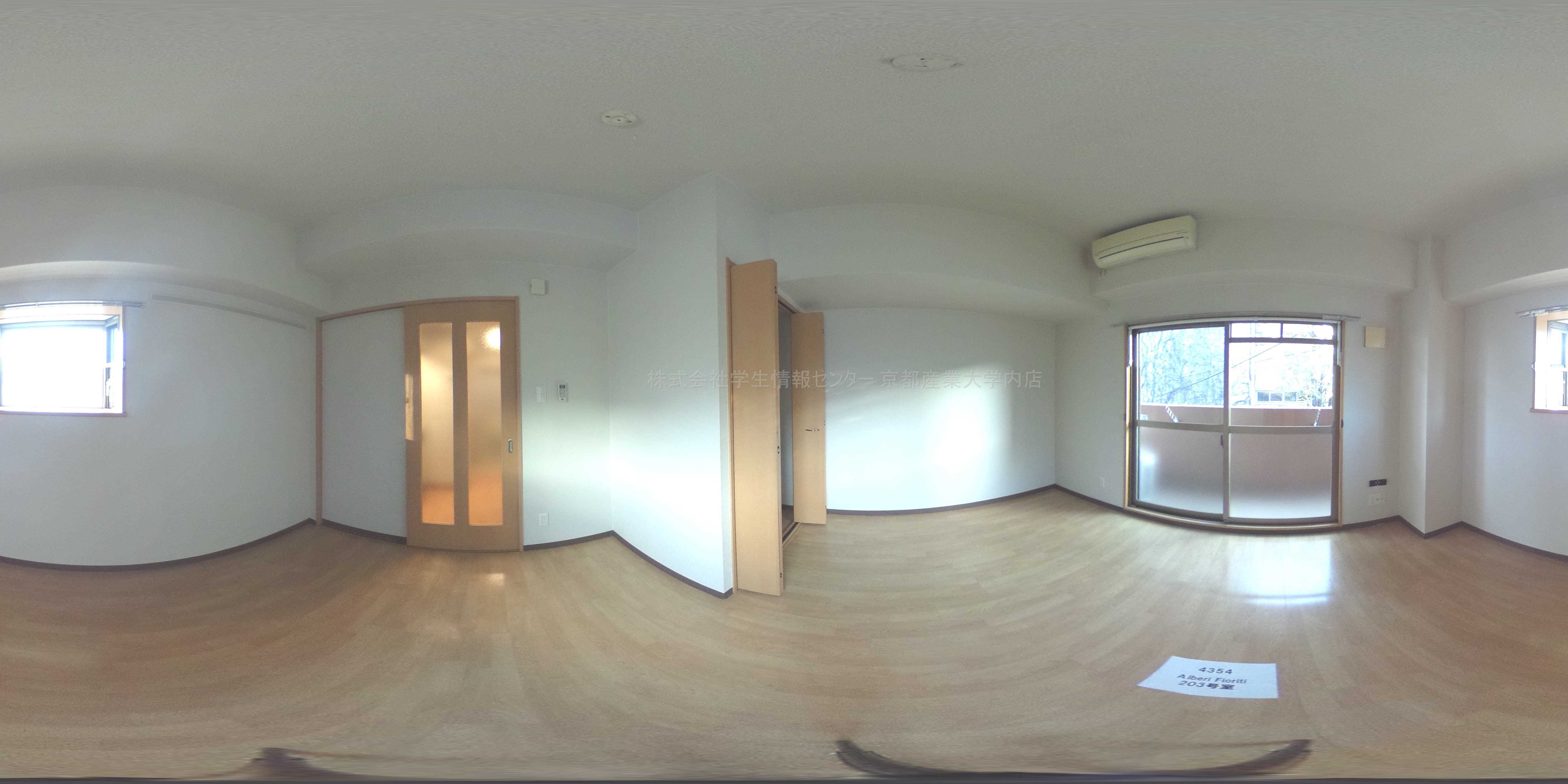 Ａｌｂｅｒｉ　Ｆｉｏｒｉｔｉ 洋室