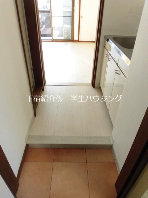 ハイツ高畠 玄関