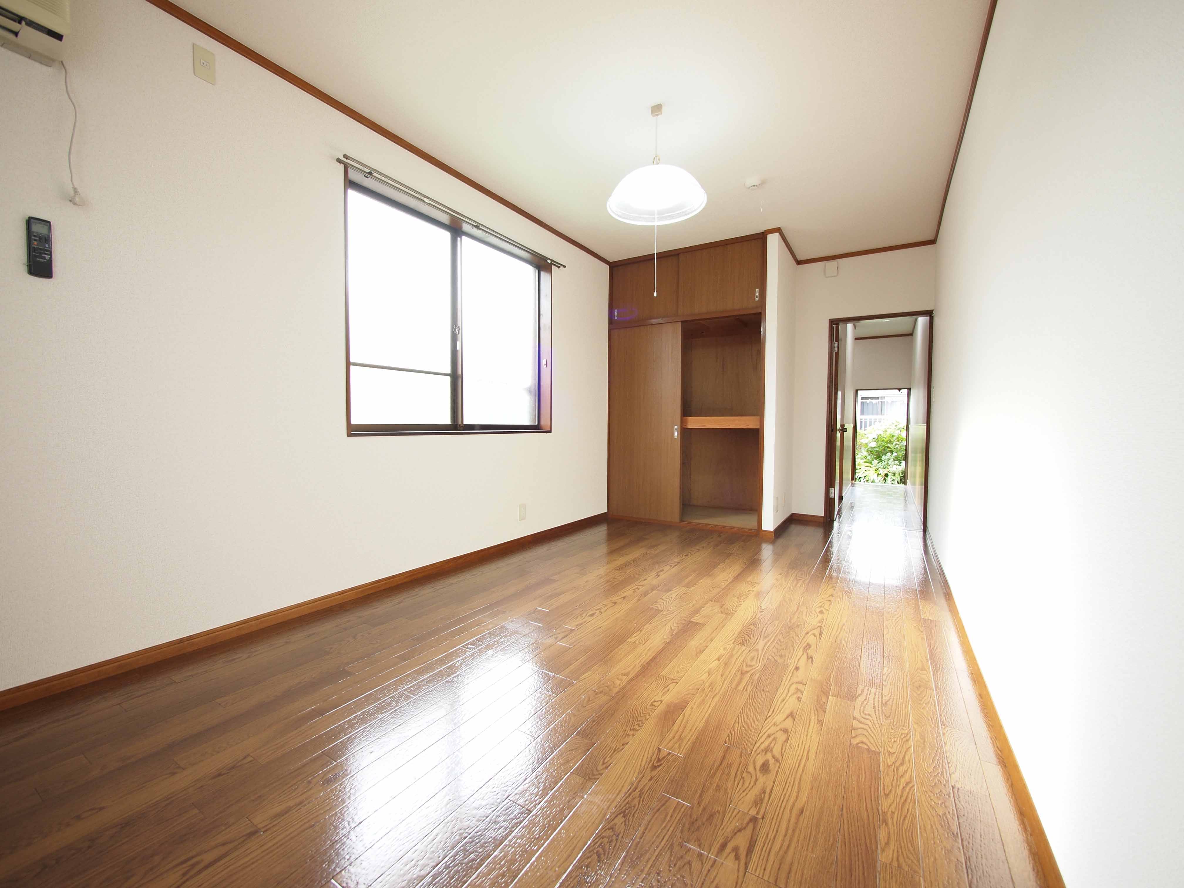 グリーンハウスE棟 玄関