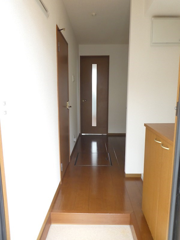 ソフィア弐番館 玄関
