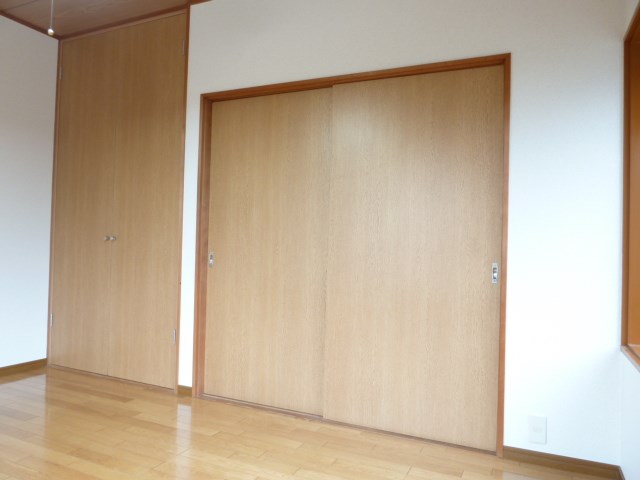 コーポヤマダ ベッドルーム