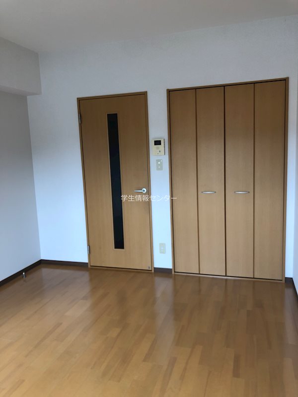 シーズン・トダ ベッドルーム