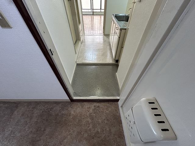 ヴィラ・コンコルド 玄関