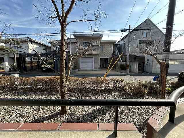 ブローニ･ゼルコバ その他5