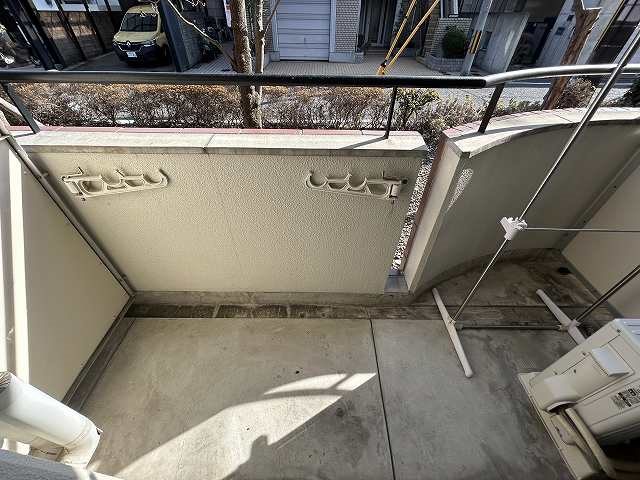 ブローニ･ゼルコバ ベランダ